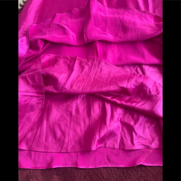 Beautiful open back/spider net crystal accent gown dress - Picture 9 of 9